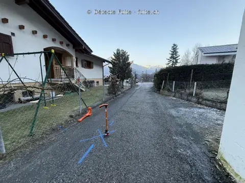 Équipement de repérage GNSS installé au bord d’une route